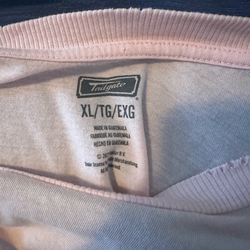 American Eagle Rolling Stones Blush T-Shirt - Picture 3 of 3